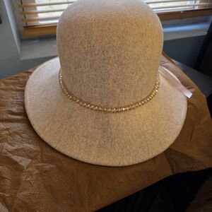 Elegant Cream Hat with Gold Accent